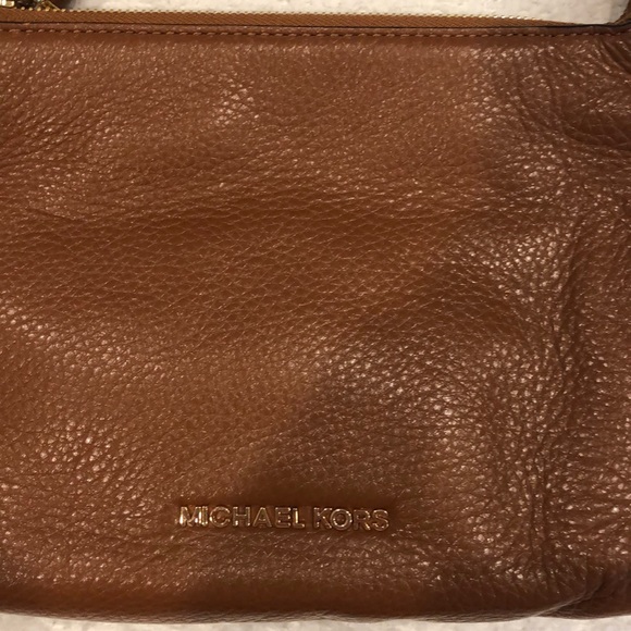 Michael Kors ♏️ Crossbody - Picture 3 of 11
